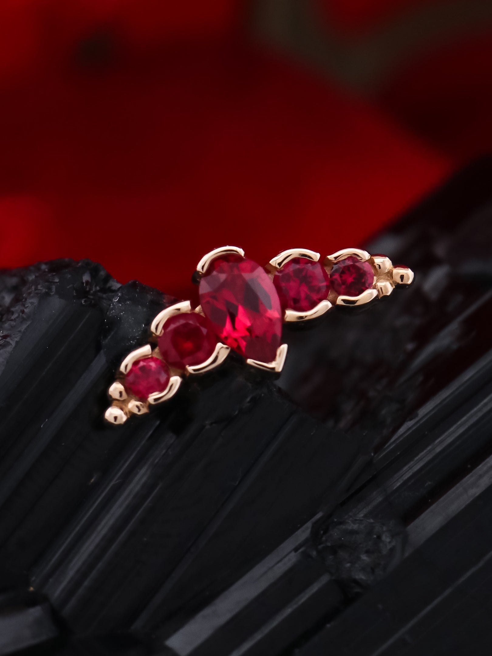 Nikki Panaraya Threaded End, photo 1 of 2
