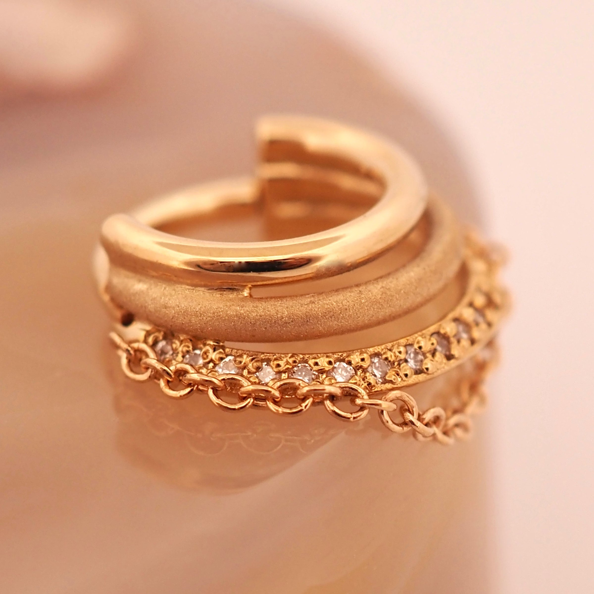 Lucy In Chains Clicker BVLA | Fine Gold Piercing Jewelry | Bury Me