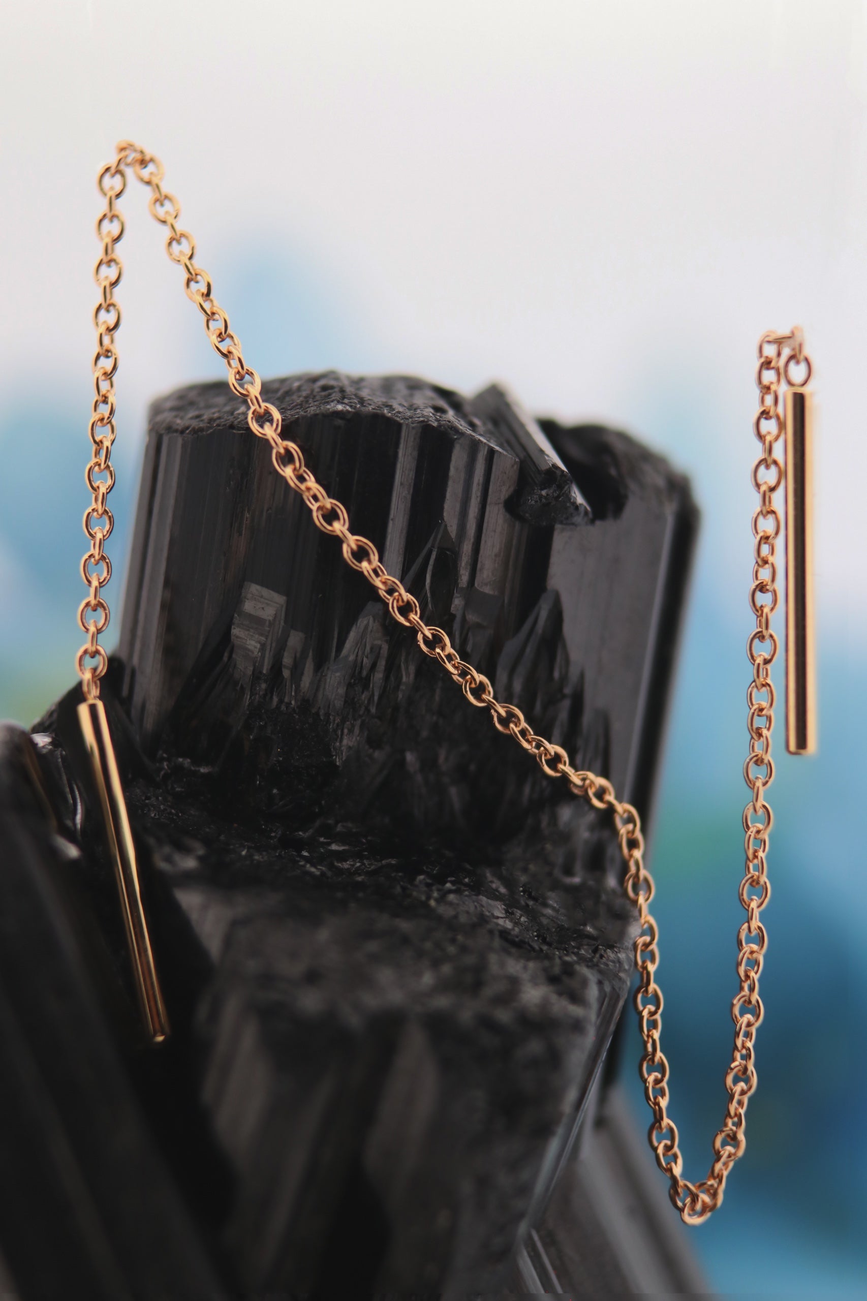 Threader Chain, photo 1 of 3