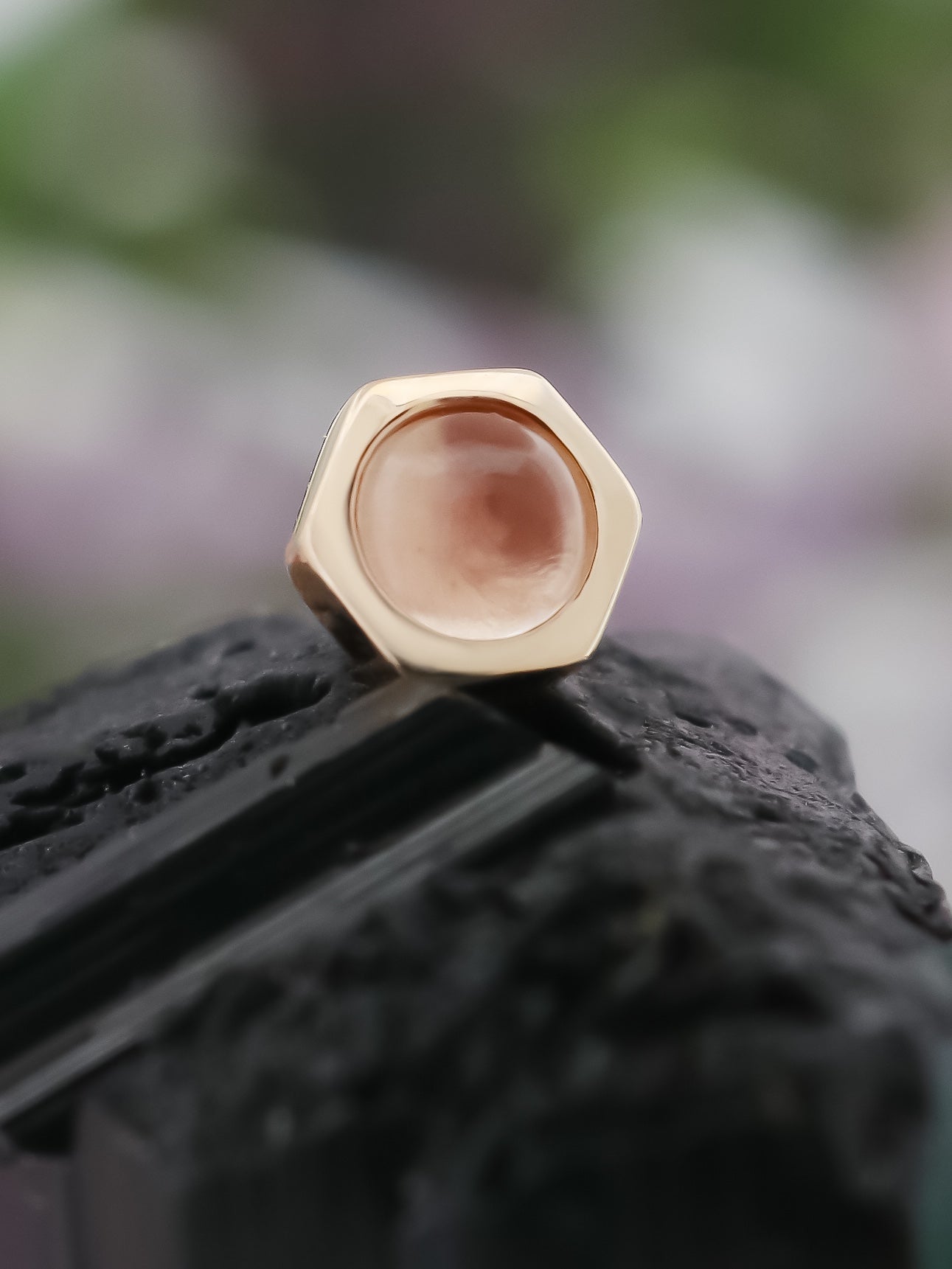 Miel Honeycomb Threadless End, photo 1 of 8
