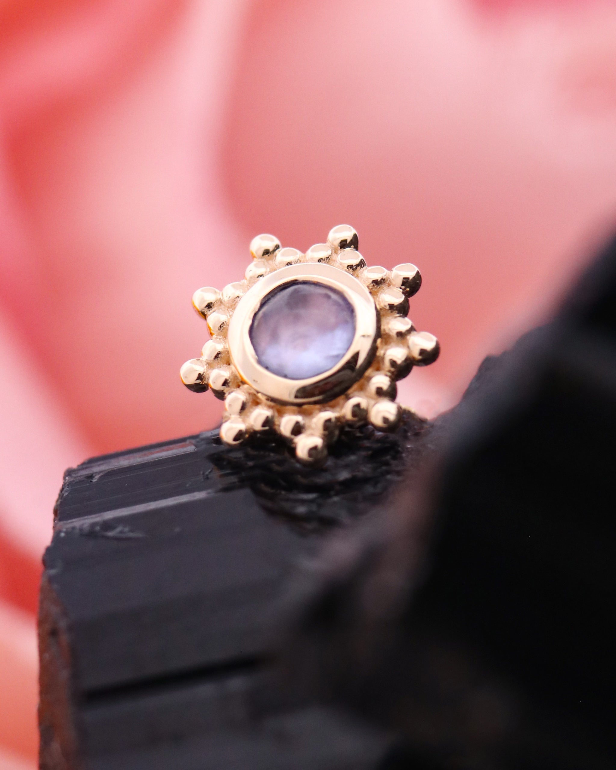 Thursday Threaded End, photo 1 of 3